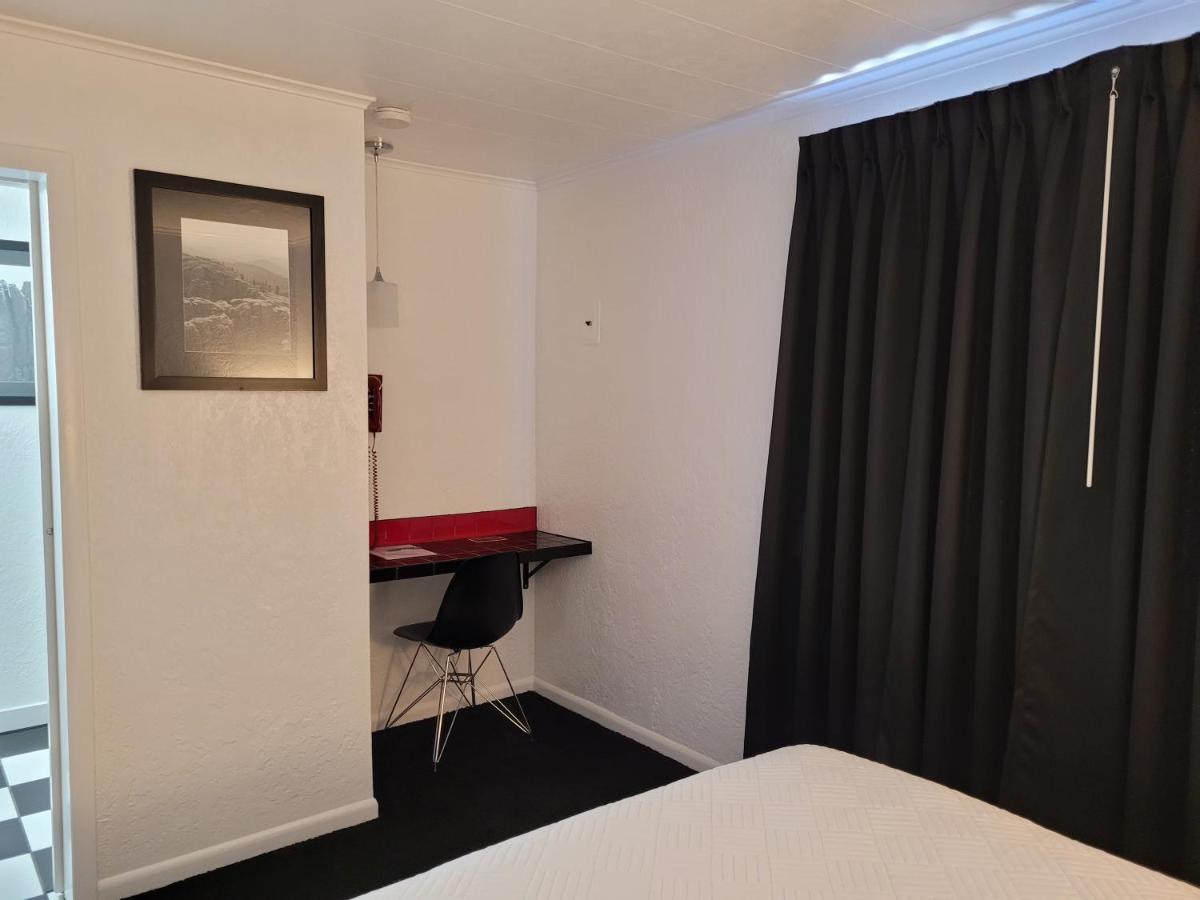 קאסטר Rocket Motel מראה חיצוני תמונה