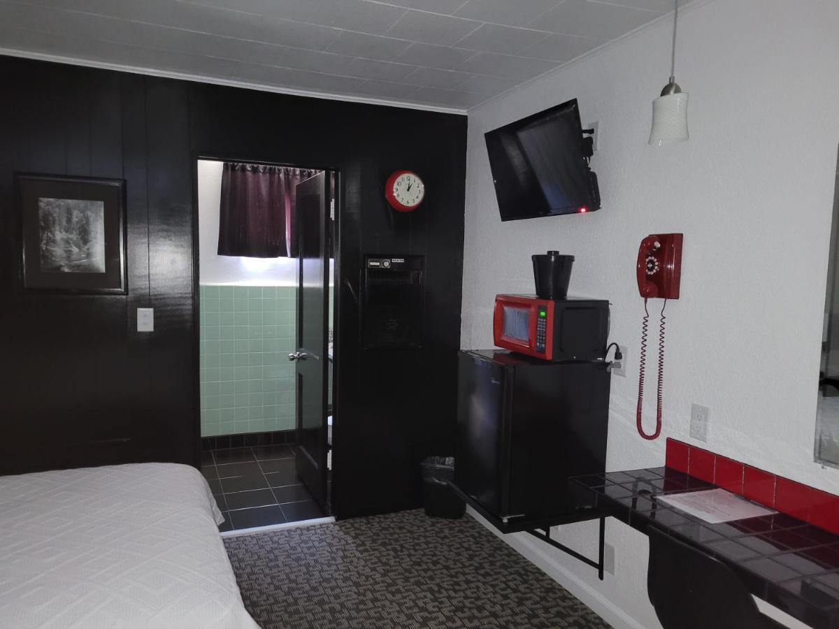 קאסטר Rocket Motel מראה חיצוני תמונה